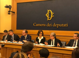 conf-stampa-fi-manovra