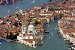 © 12/07/03 ERREBI - VENEZIA - RIPRESA AEREA DALL'ALTO - PUNTA DOGANA