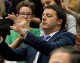 RENZI. E’ già in gita per la propaganda. Napolitano secerne scetticismo, con formule inglesi. Be’, noi invece lavoriamo.  Al lavoro.  Abbiamo un buon maestro che si chiama S.B.